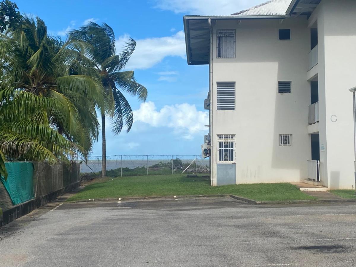 Le Petit Marin Des Salines A 0 Metre De La Plage Remire-Montjoly Exterior photo